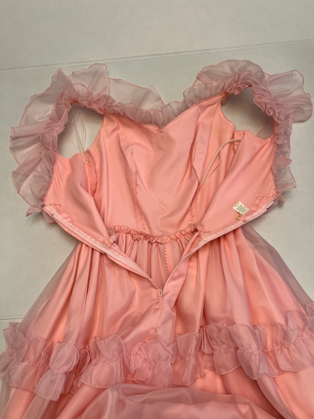 1970’s VINTAGE UNION MADE PINK RUFFLE COQUETTE BRIDGERTON STYLE GOWN DRESS - Picture 7 of 16